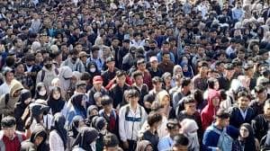 Job Fair Bekasi Diserbu 25 Ribu Orang! Ricuh Gara-Gara QR Code, Pemda dan Menaker Angkat Bicara